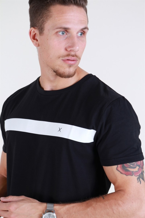 Clean Cut Axel Logo T-shirt S/S Black