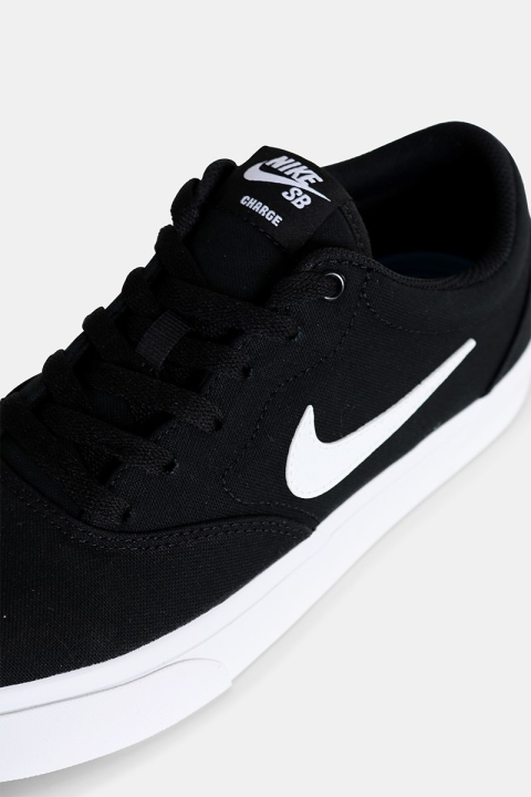 Nike SB Charge SLR Sneakers Black/White