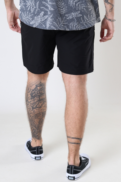 Woodbird Hansi Tech Shorts Black