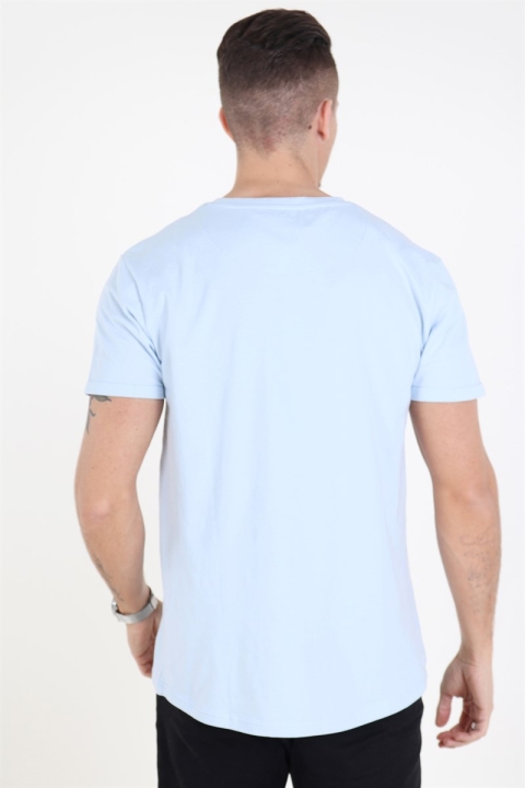 Clean Cut Axel Logo T-shirt S/S Light Blue