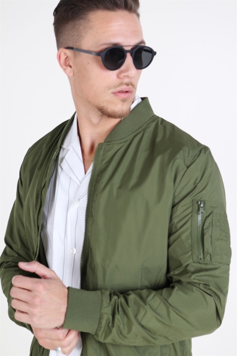 Urban Classics  Light Bomber Jas Olive