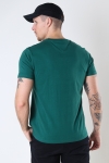 TOMMY JEANS TJM ENTRY COLLEGIATE TEE Rural Green